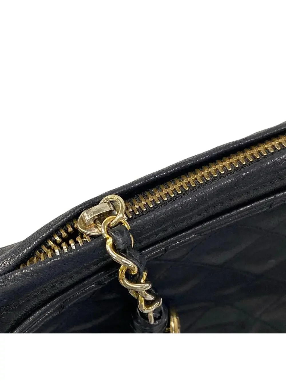 CHANEL elevate your
